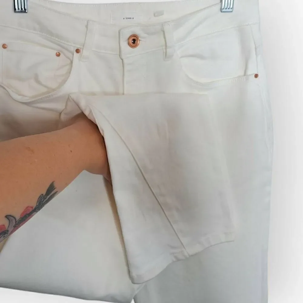 A Loves A Women's High Waist Straight Leg Cropped Jeans in White size 29